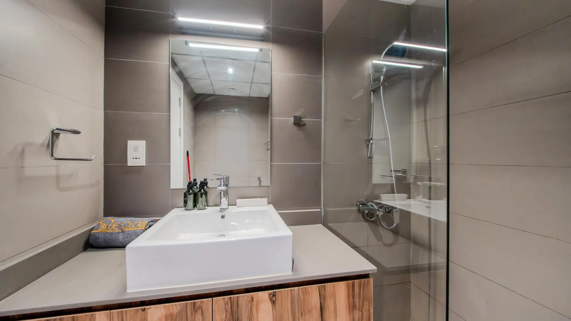 1Bhk Elegant Apartment - The Artist Home Шарджа ОАЭ